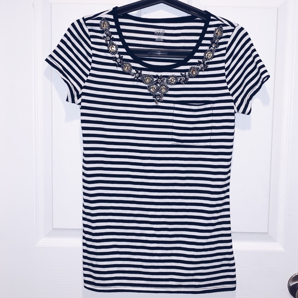 MODERN EMBELLISHED TOP